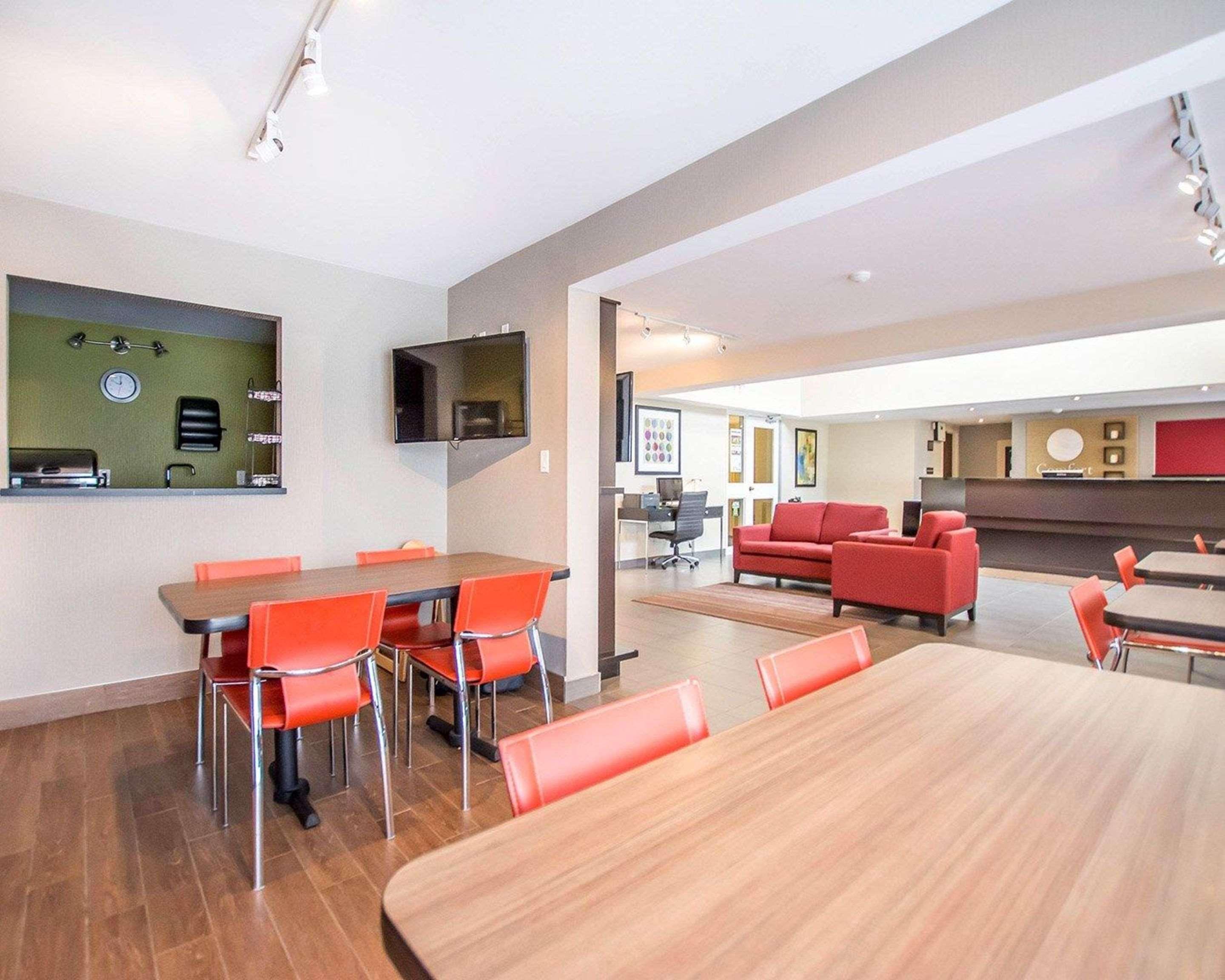 Comfort Inn Kirkland Lake Екстериор снимка