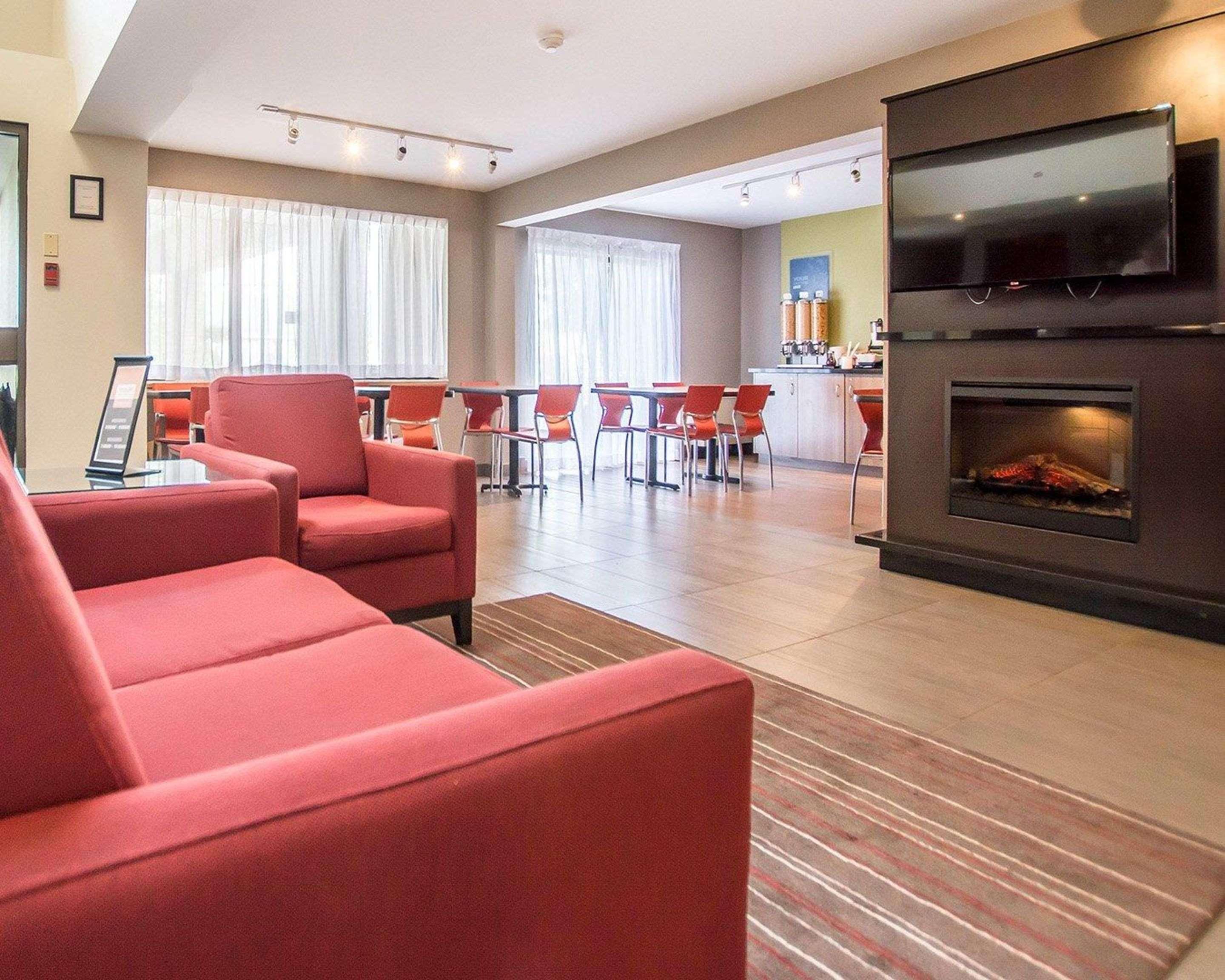 Comfort Inn Kirkland Lake Екстериор снимка