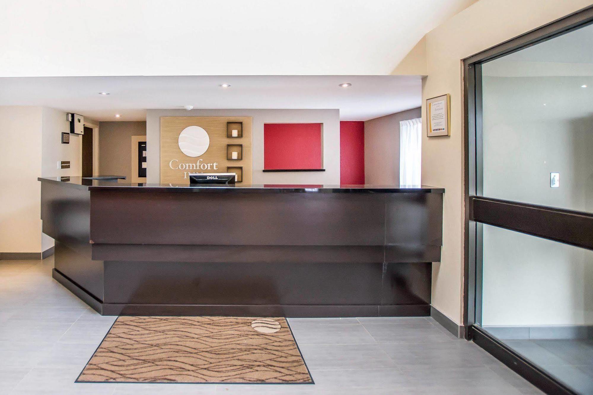 Comfort Inn Kirkland Lake Екстериор снимка