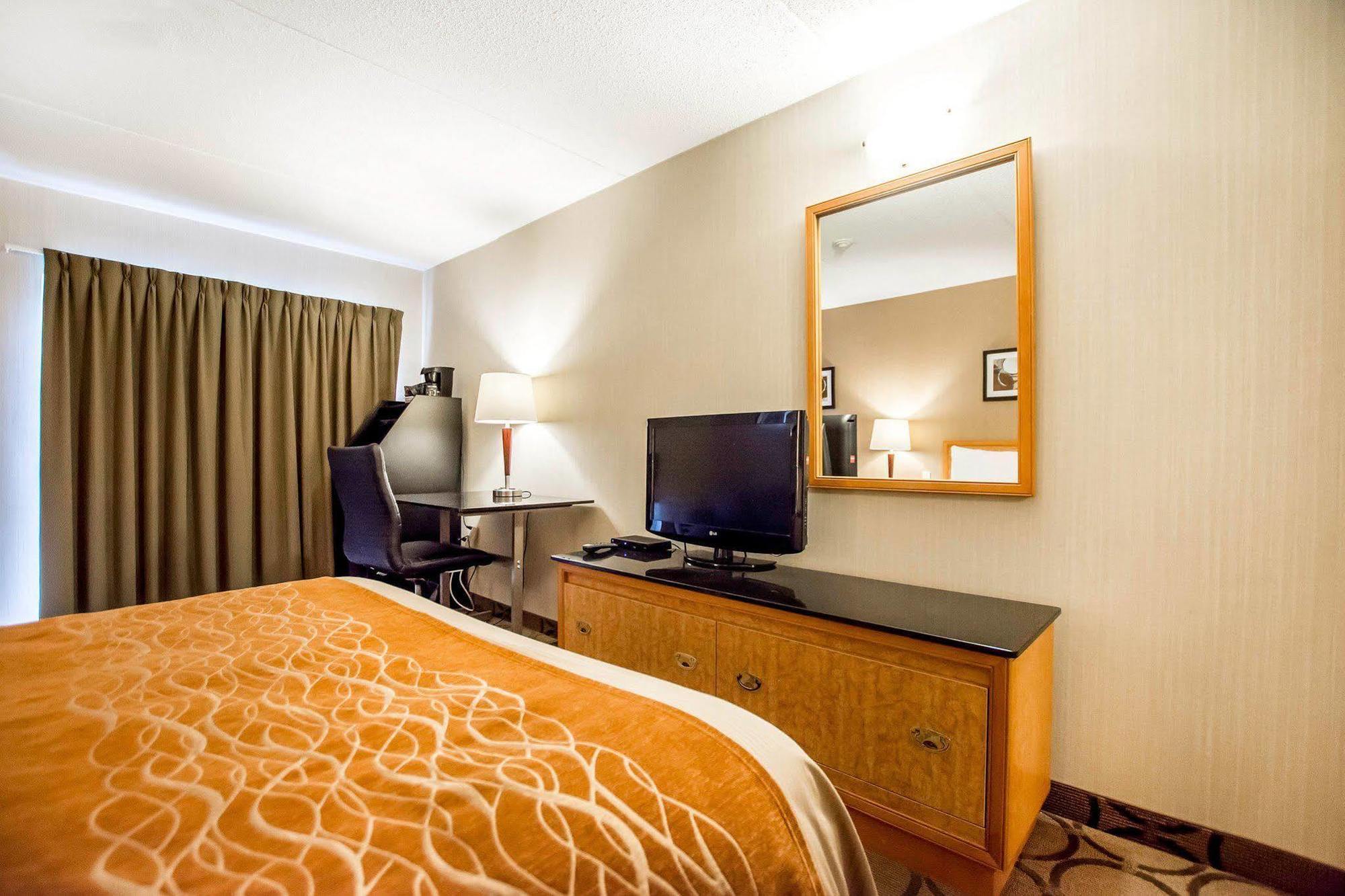 Comfort Inn Kirkland Lake Екстериор снимка