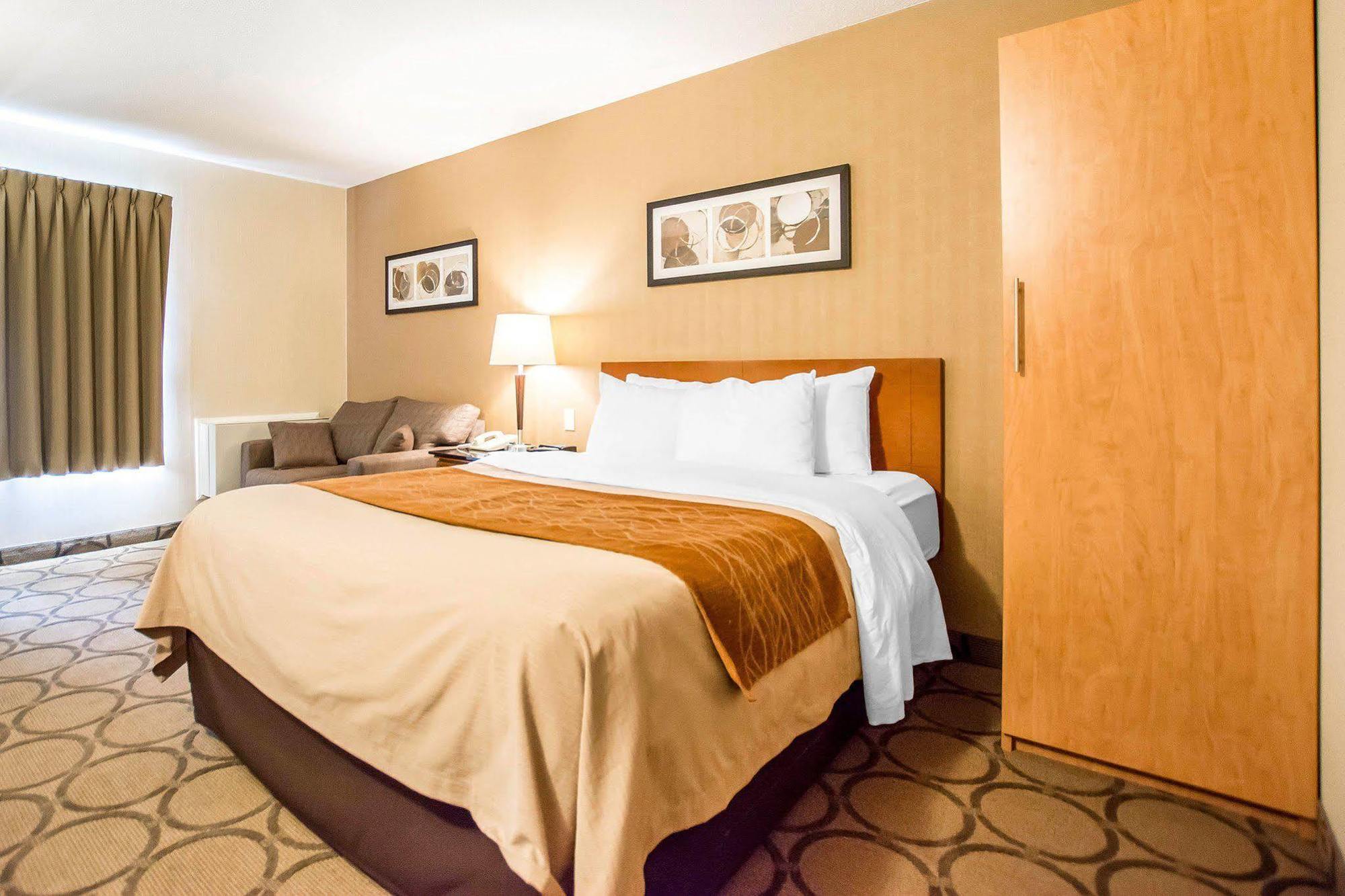 Comfort Inn Kirkland Lake Екстериор снимка
